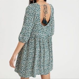 American Eagle floral 3/4 sleeve Green Dres xxs